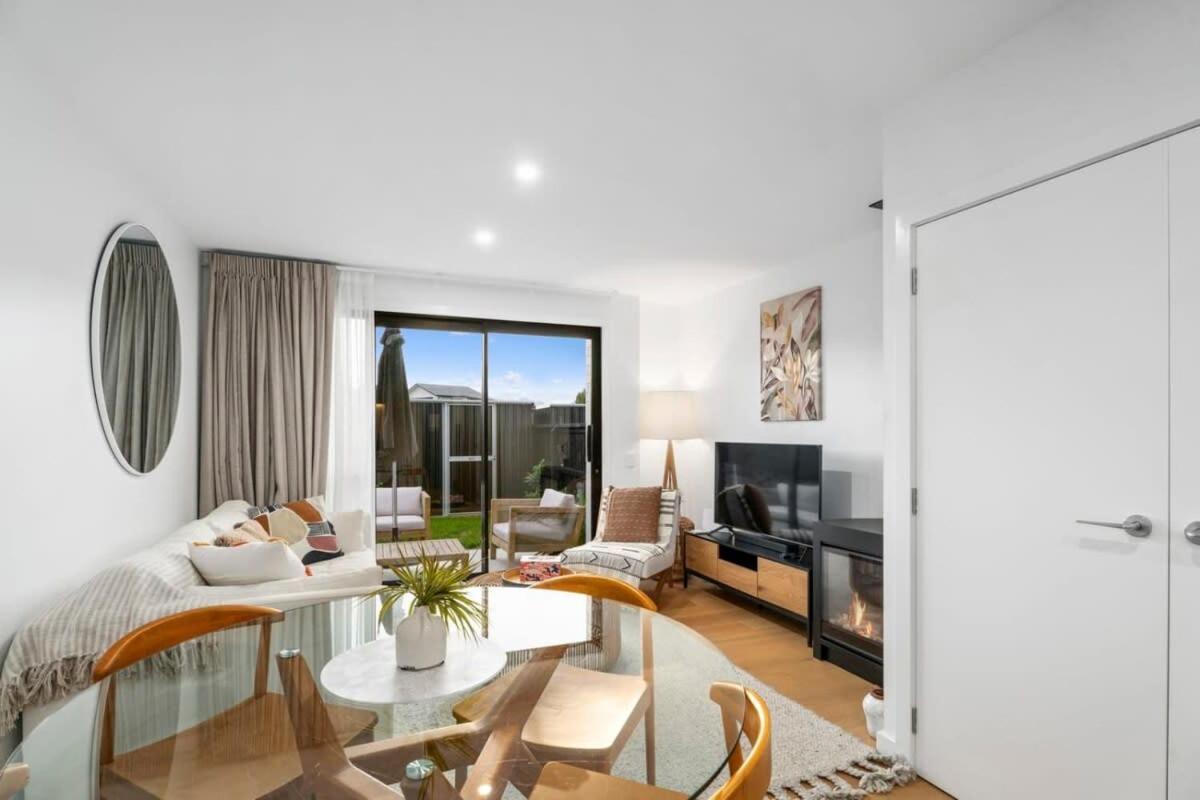 Wanaka Riverside Townhouse Retreat Albert Town Extérieur photo