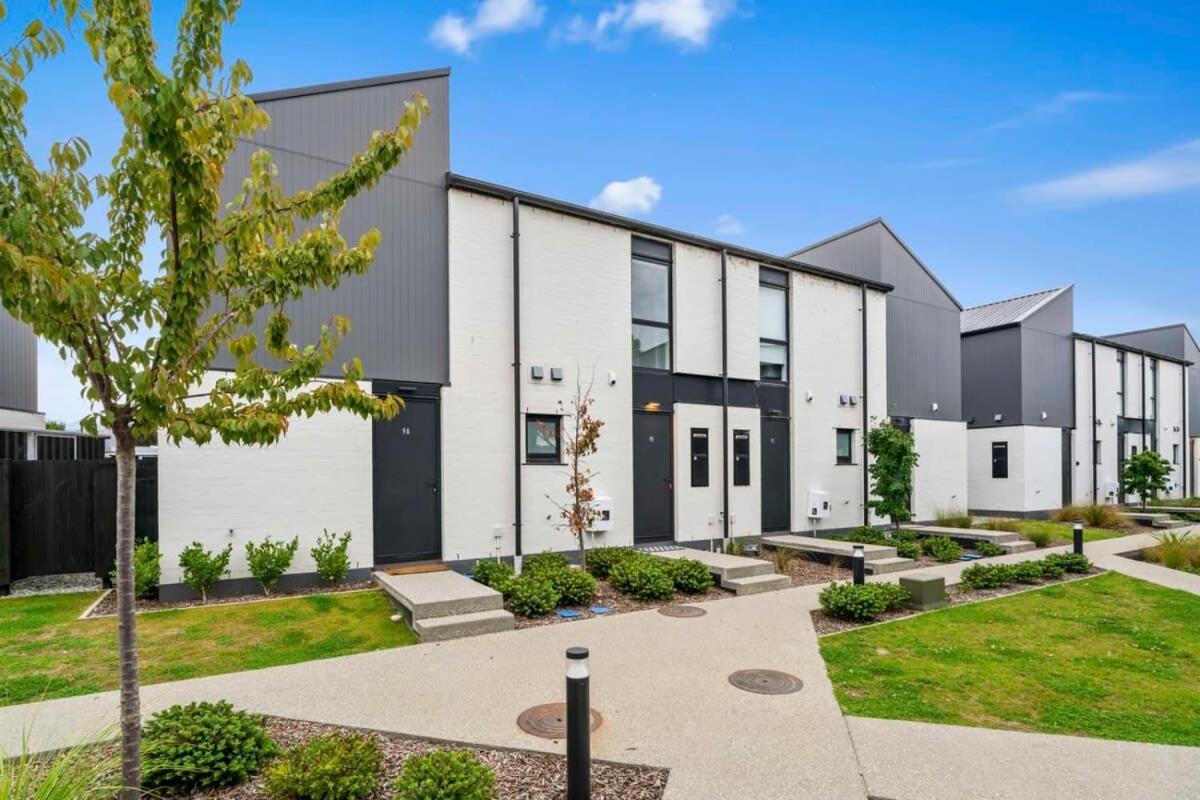 Wanaka Riverside Townhouse Retreat Albert Town Extérieur photo