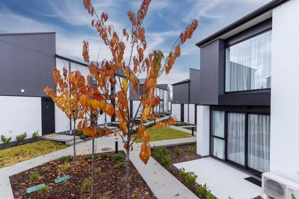 Wanaka Riverside Townhouse Retreat Albert Town Extérieur photo